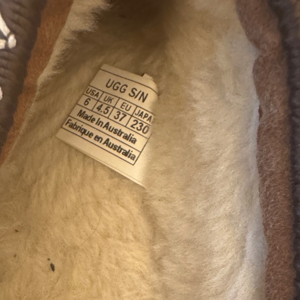 UGG Chestnut Brown Kids Suede Shearling Slippers - Picture 6 of 6
